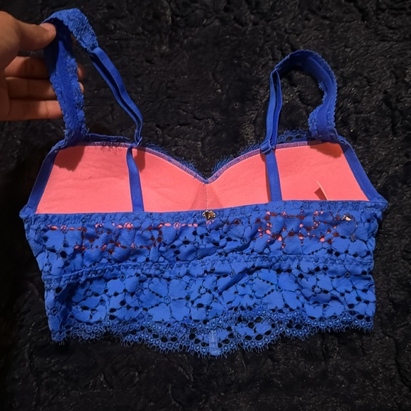 VS Pink Bralette Type - Picture 2 of 5